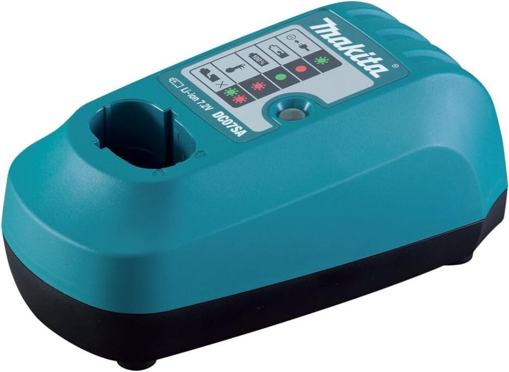 Makita GF600SE 7.2V Li-Ion Second Fix Gas Nailer Complete with 2 x 7.2V Batteries