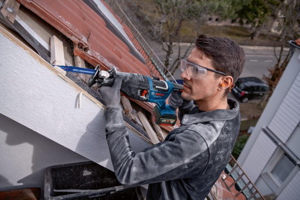 Bosch Professional BITURBO Cordless Reciprocating Saw GSA 18V-28 (Batteries and Charger not Included, in L-BOXX)