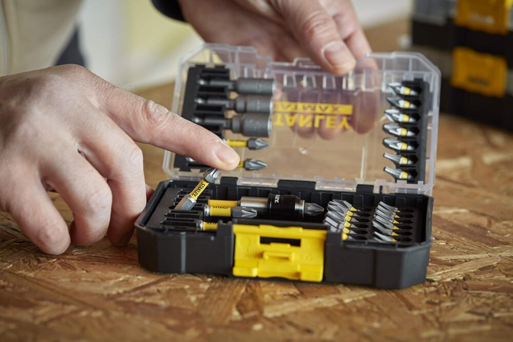 STANLEY FATMAX Torsion Screwdriver Drilling Bit Set Includes a Small ToughCase and Shaker Box Compatible with Pro-Stack and TSTAK (32 Pieces) STA88557